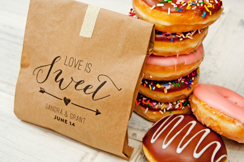 Love Is Sweet Kraft Paper Favor Bags by Mavora