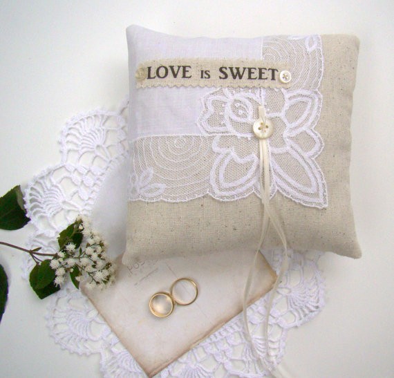 love is sweet rustic ring pillows | via http://emmalinebride.com/ceremony/rustic-ring-pillows/