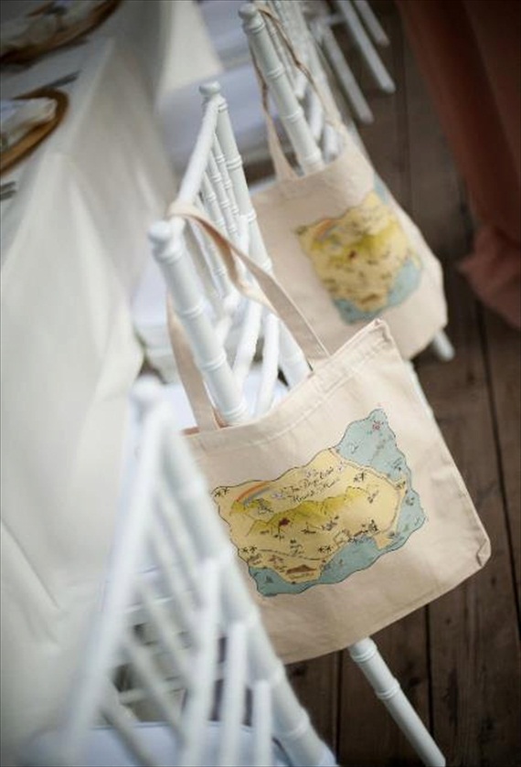 map tote bag french country (by Laura Hooper Calligraphy via 3 New Wedding Finds on Emmaline Bride)