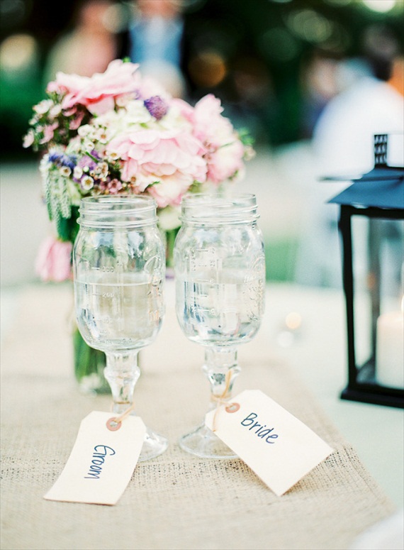 mason jar toasting glasses (photo: daniel kim) via 8 Creative Wedding Drink Glasses