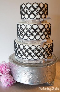 mod circles contemporary wedding cake