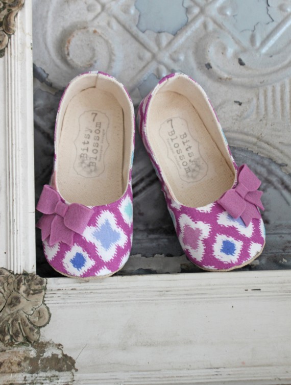 modern purple pattern flower girl shoes | handmade flower girl shoes via http://emmalinebride.com/spring/handmade-flower-girl-shoes/