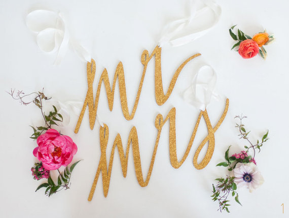 mr mrs gold chair signs wedding via 30 Best Gold Foil Ideas for Weddings EmmalineBride.com
