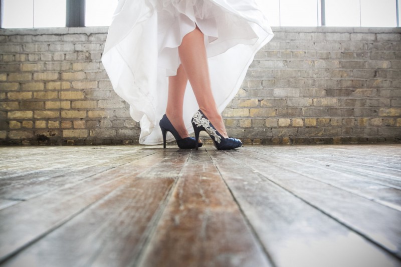navy bridal shoes | something blue ideas for bride - https://emmalinebride.com/planning/something-blue-ideas-for-bride/