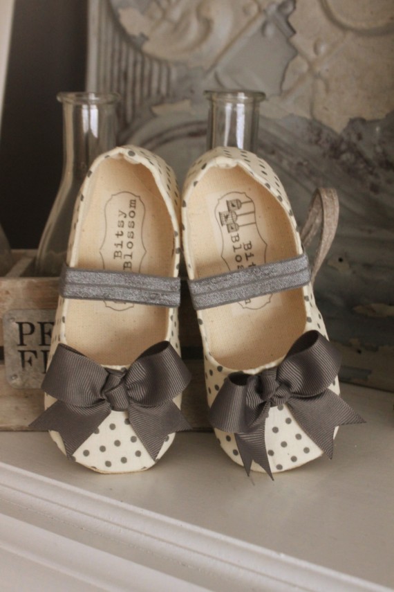 brown and white polka dot shoes | handmade flower girl shoes via http://emmalinebride.com/spring/handmade-flower-girl-shoes/