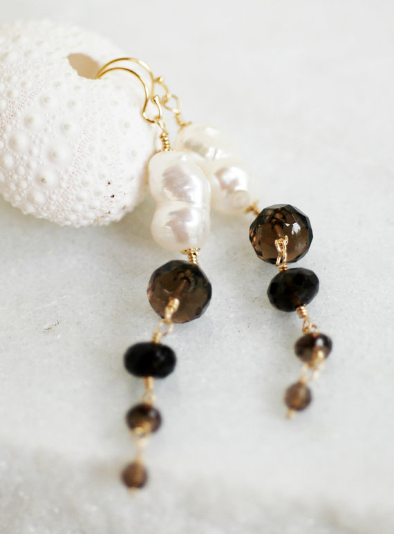 quartz-pearl-earrings