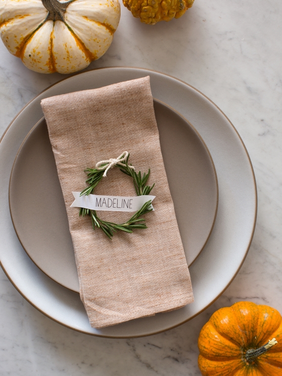 DIY Wreath Place Cards (by Spoon Fork Bacon)