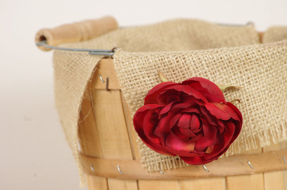 Rustic Flower Girl Baskets (by Duryea Place Designs via EmmalineBride.com) #handmade #wedding #flower-girl #ceremony