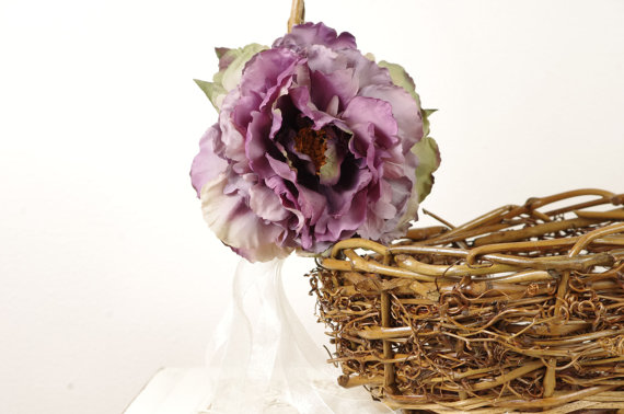 Rustic Flower Girl Baskets (by Duryea Place Designs via EmmalineBride.com) #handmade #wedding #flower-girl #ceremony