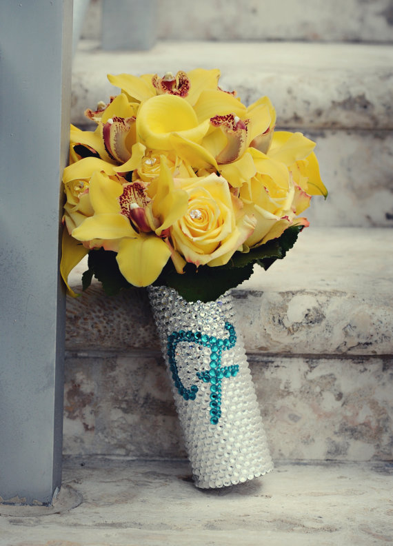 sparkly winter wedding bouquet handle