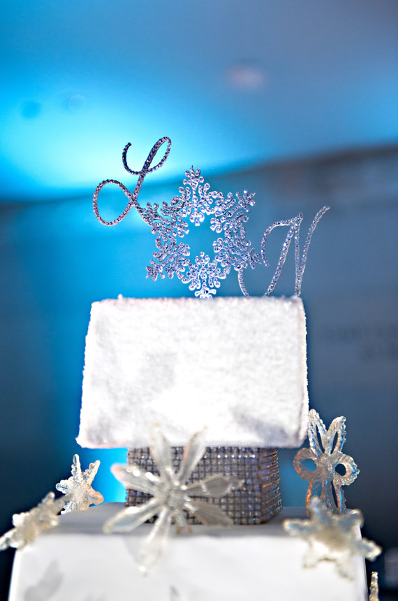 sparkly winter wedding ideas - rhinestone cake topper