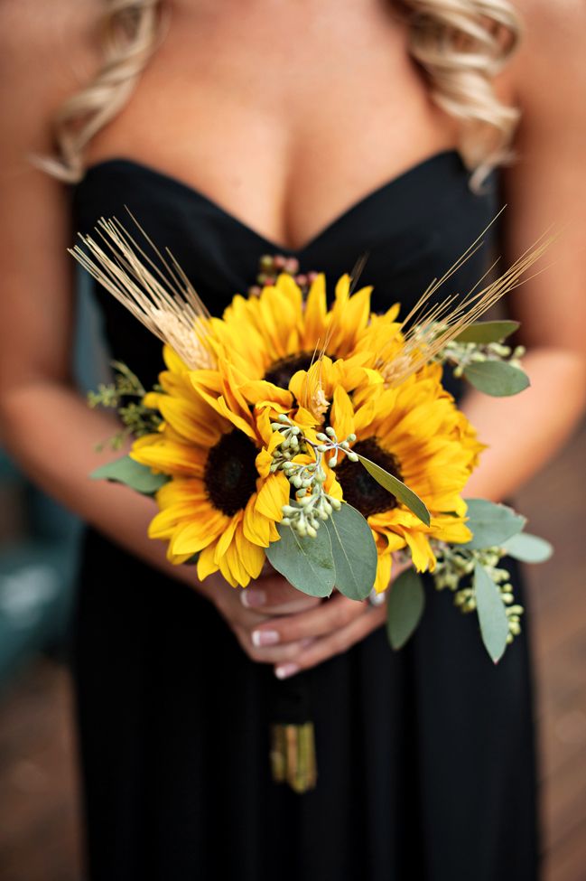 sunflower wedding bouquets