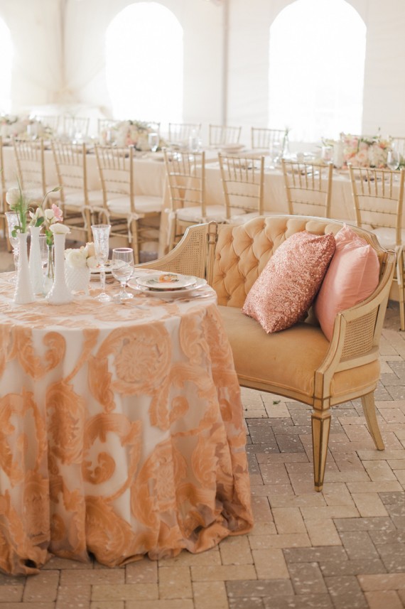 sweetheart table with pillows
