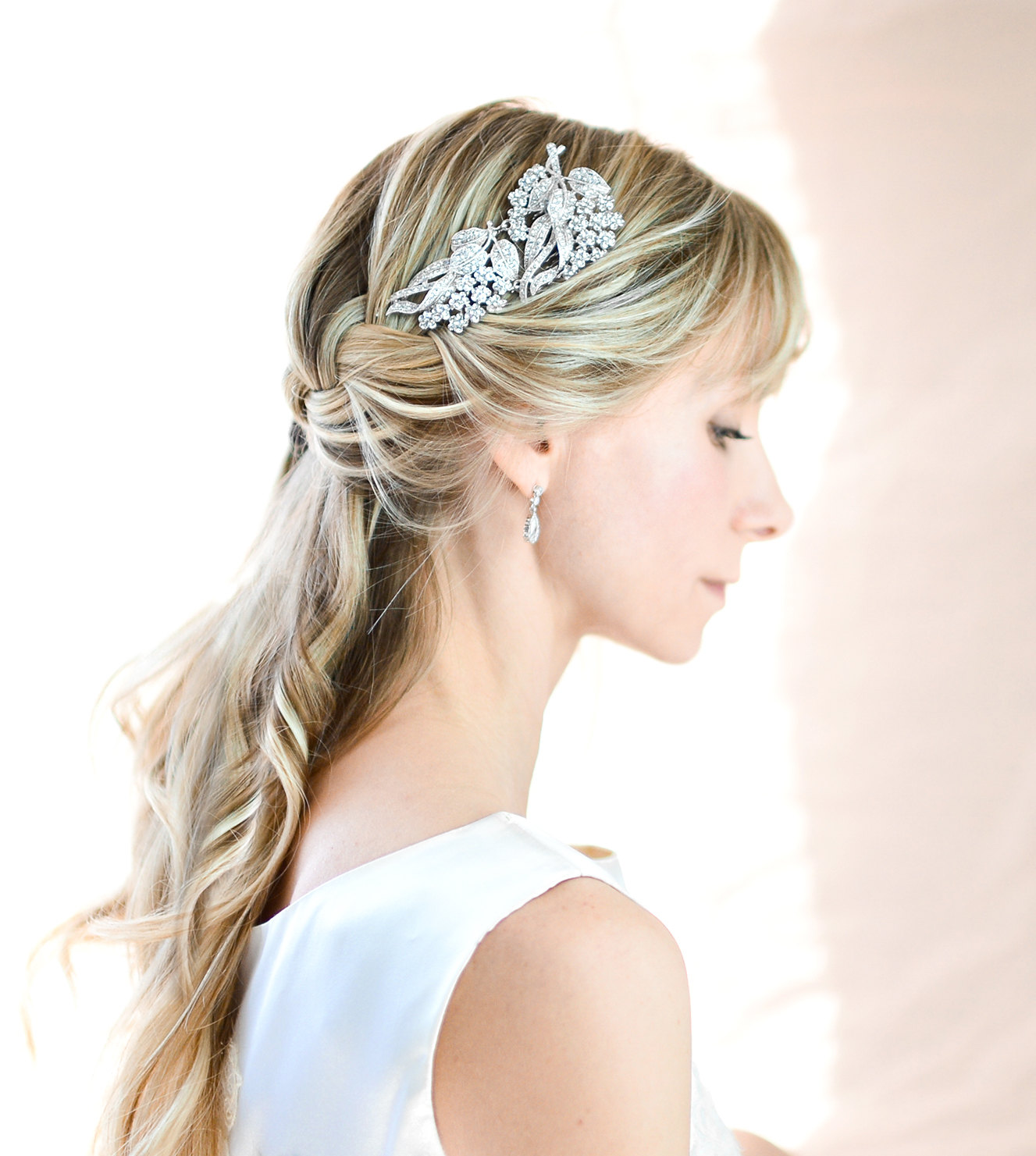 vintage style bridal hair comb by lottie da designs | what to wear instead of a veil