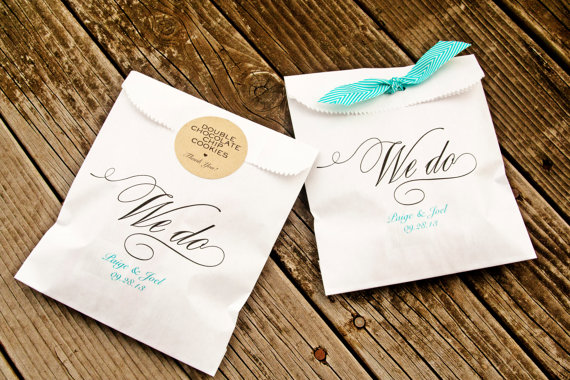 we do personalized favor bags