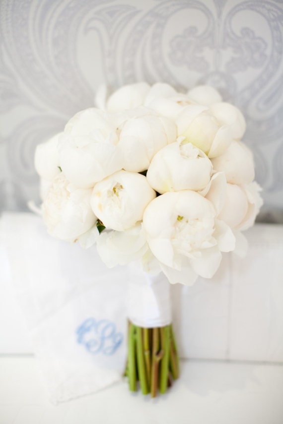 white peony bridal bouquet