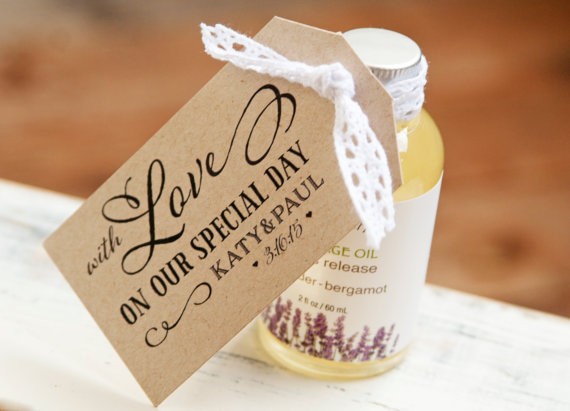 handmade wedding favor tags | via http://emmalinebride.com/favors/handmade-wedding-favor-tags/