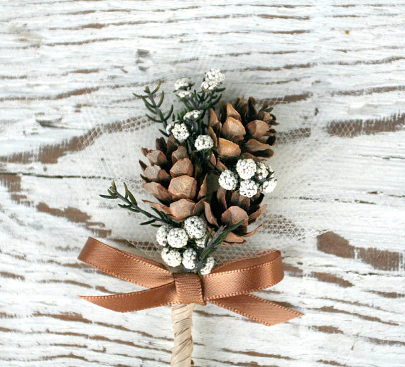 woodland pine cone boutonniere | via What Kind of Boutonniere to Pick (and Why) https://emmalinebride.com/groom/what-kind-of-boutonniere/